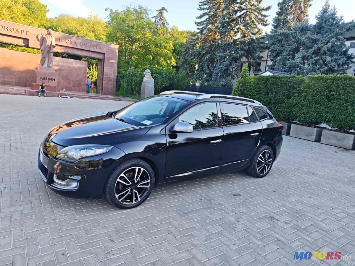 2012' Renault Megane photo #3