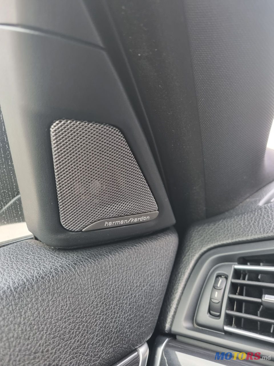 2013' BMW 5 Series photo #5