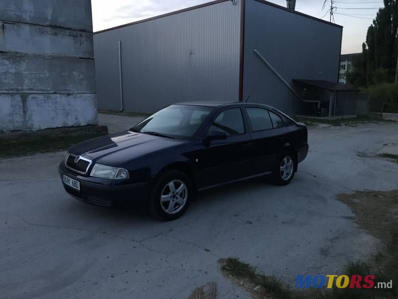 2002' Skoda Octavia photo #2