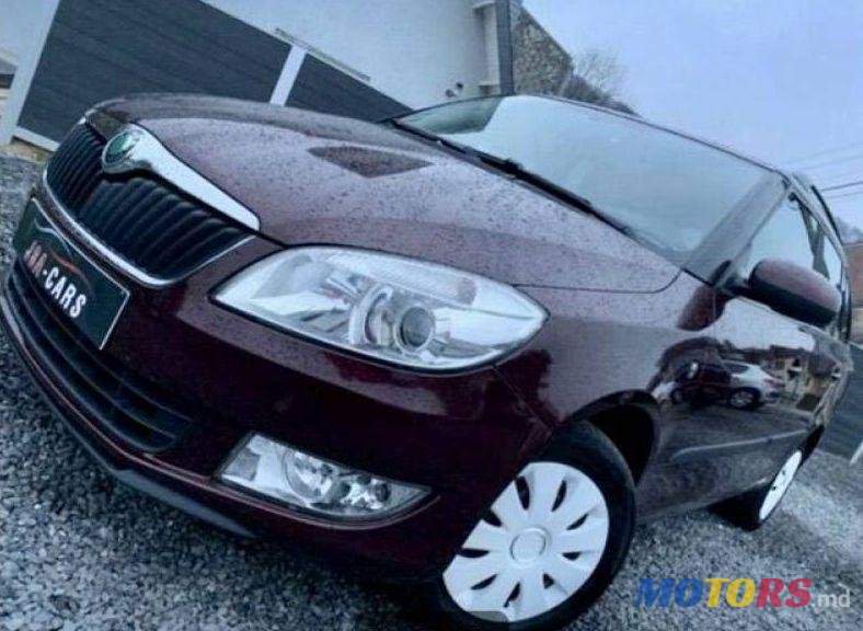 2011' Skoda Fabia photo #1