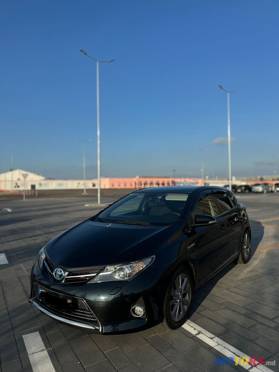 2014' Toyota Auris photo #4