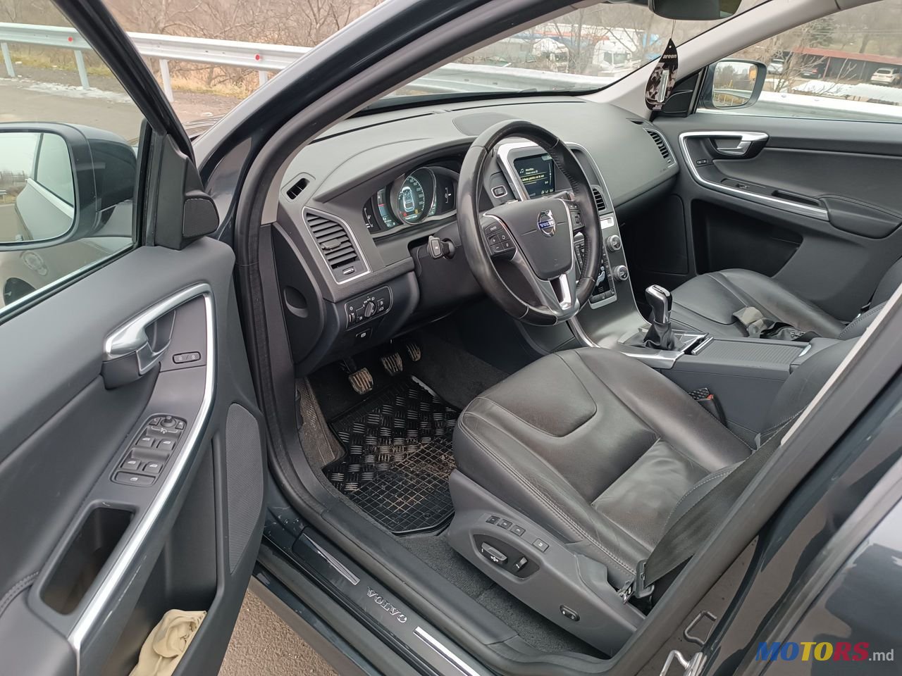 2015' Volvo XC60 photo #4