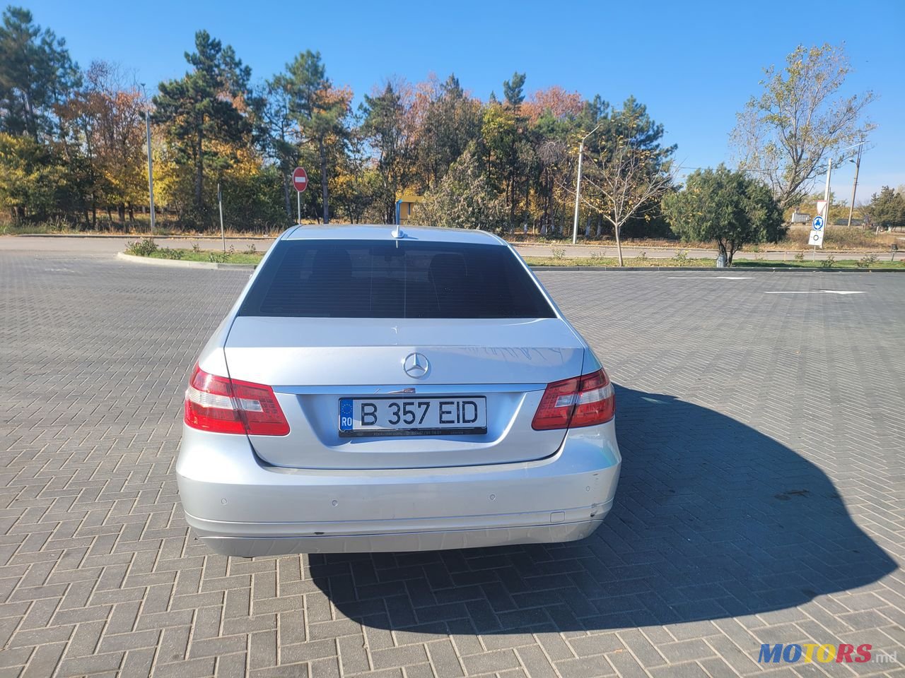 2010' Mercedes-Benz E Класс photo #3