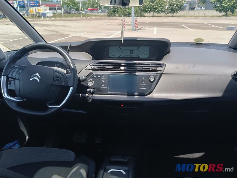 2019' Citroen C4 Picasso photo #5