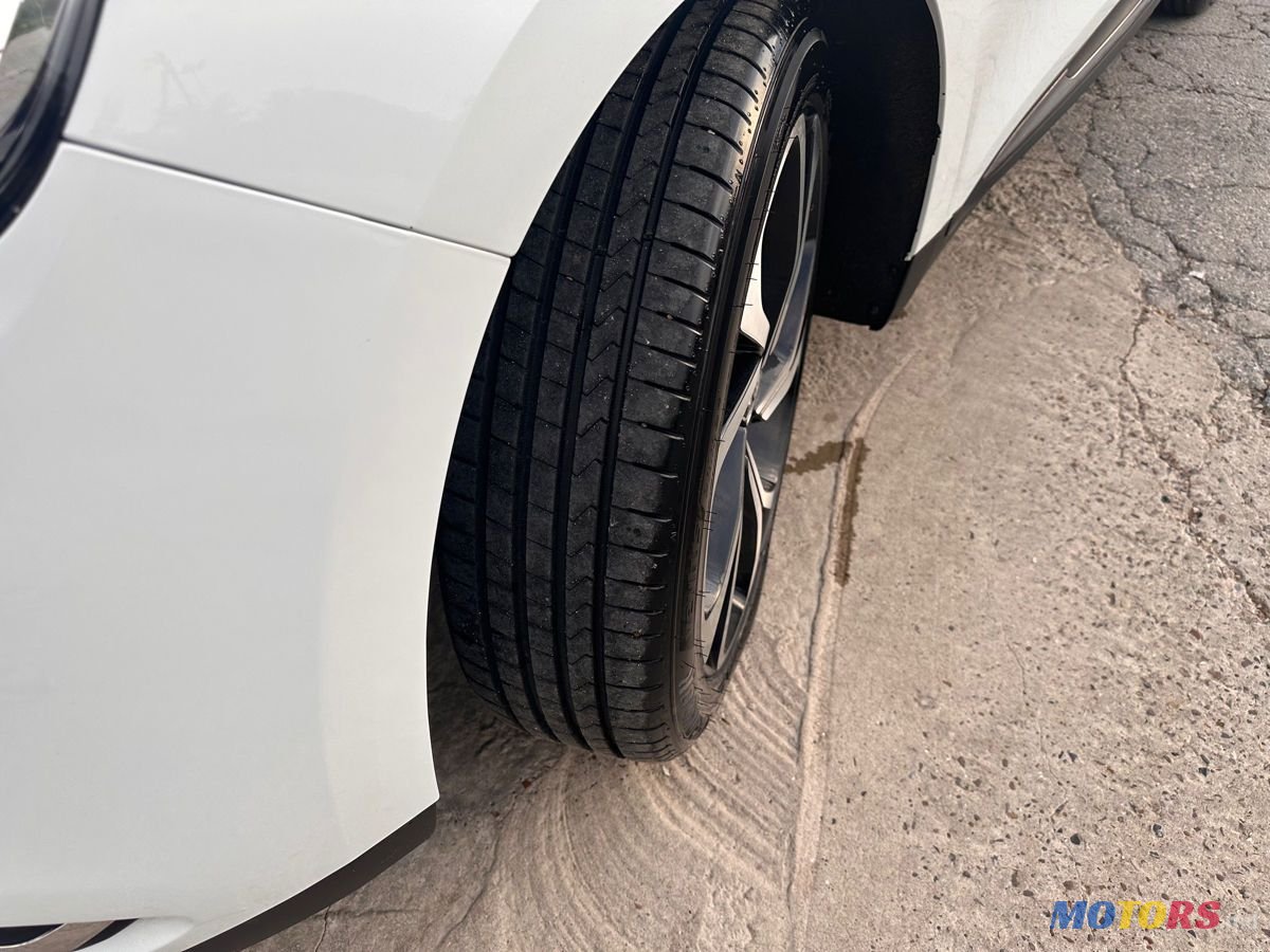 2017' Renault Grand Scenic photo #2