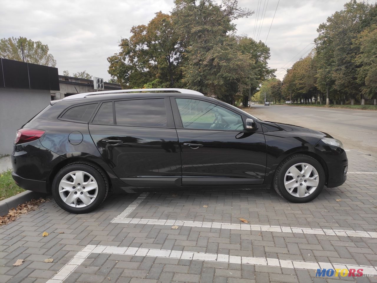 2012' Renault Megane photo #5