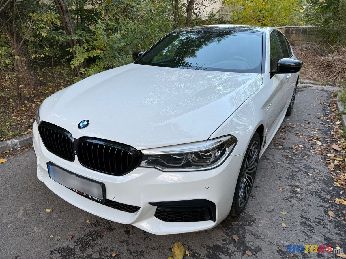 2019' BMW 5 Series photo #4