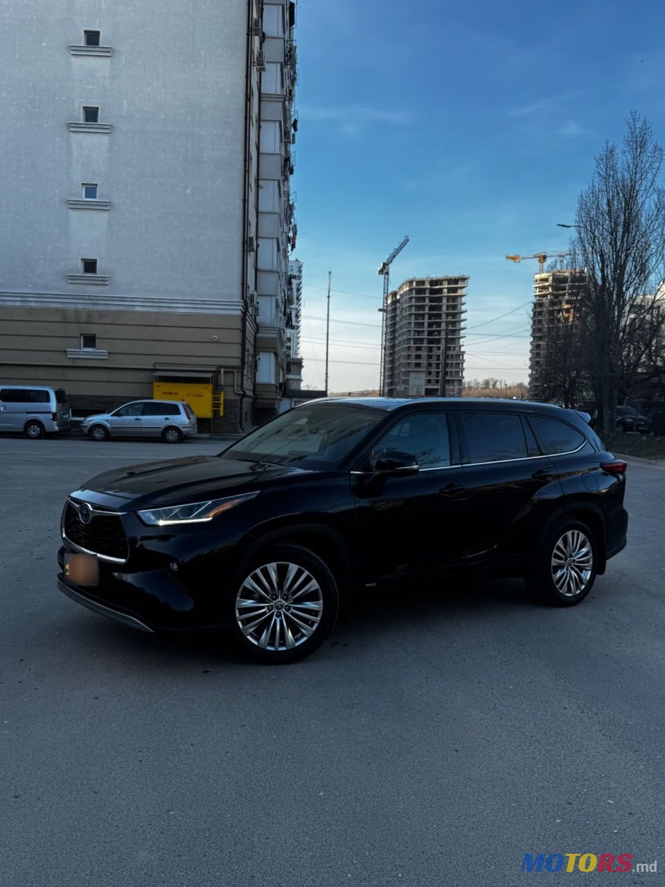 2022' Toyota Highlander photo #3