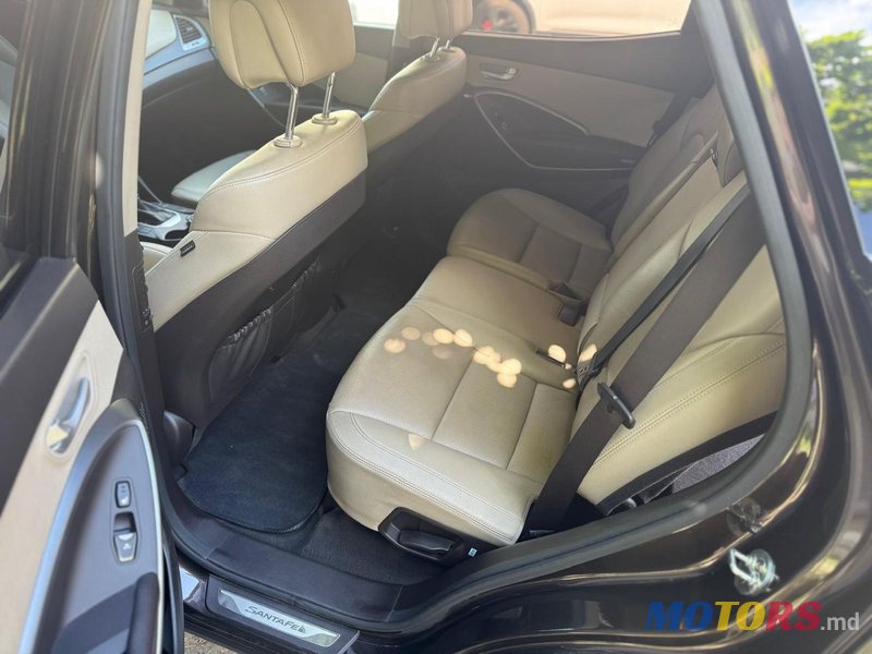 2016' Hyundai Santa Fe photo #6