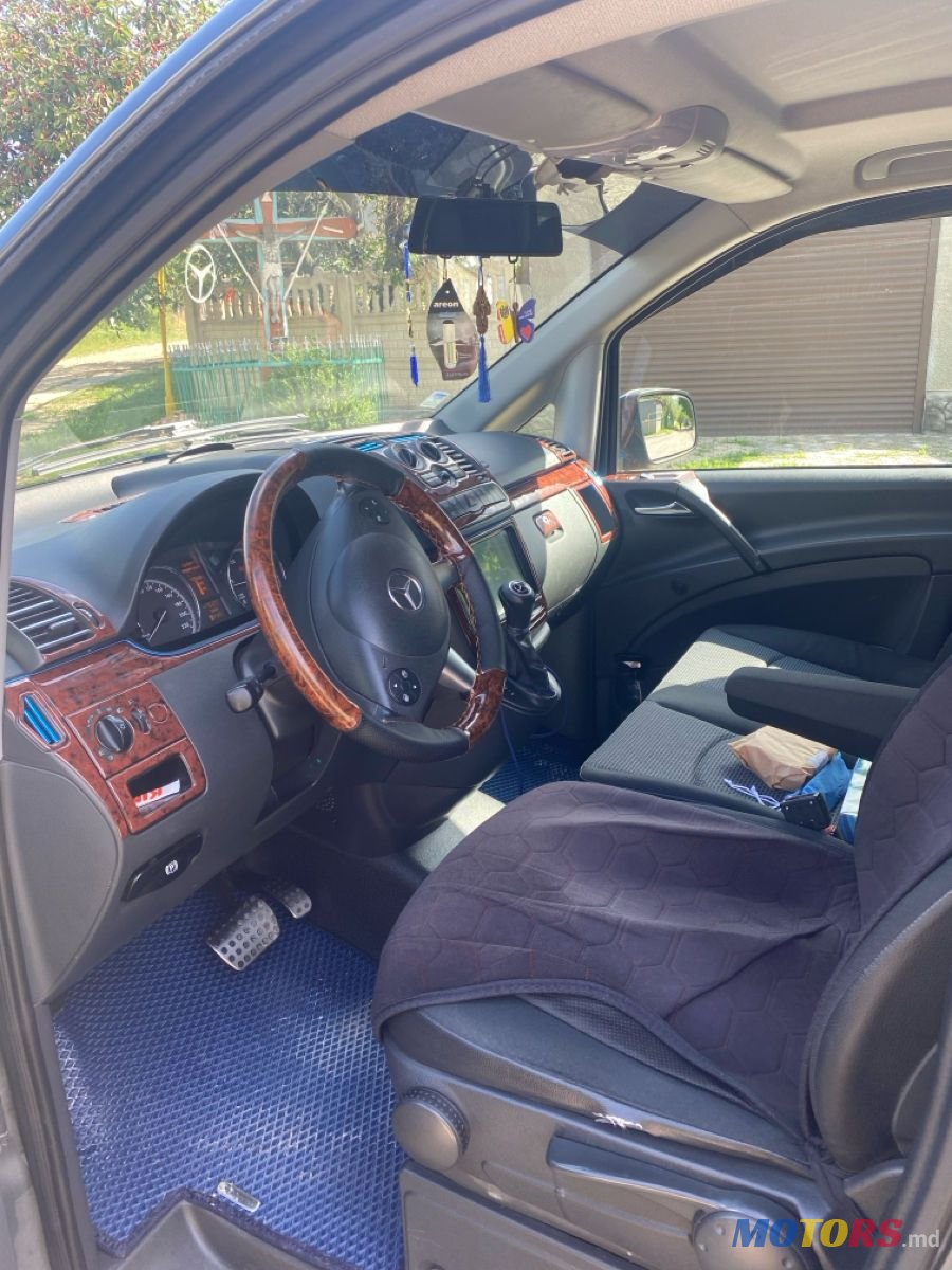 2012' Mercedes-Benz Vito photo #1