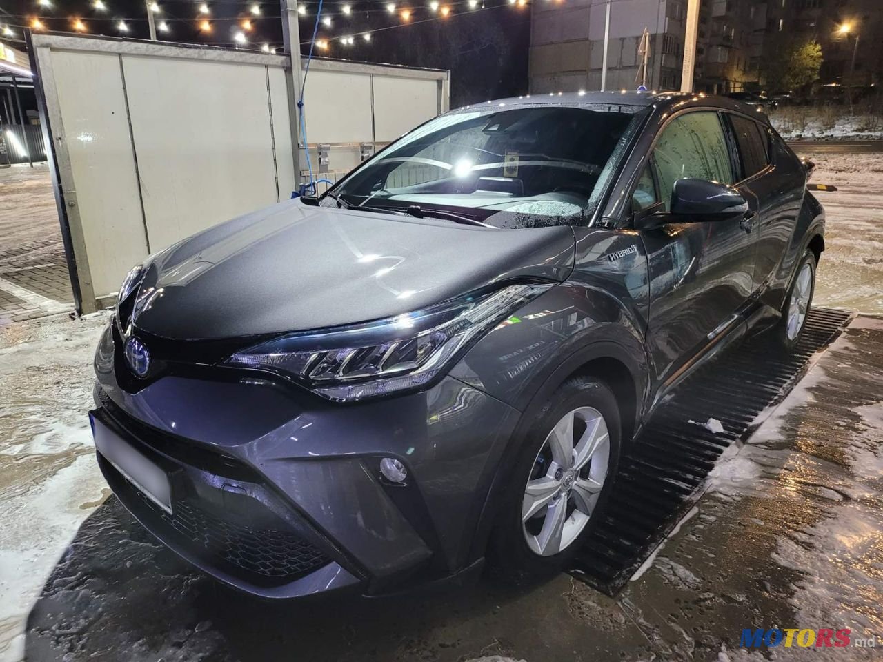 2020' Toyota C-HR photo #2