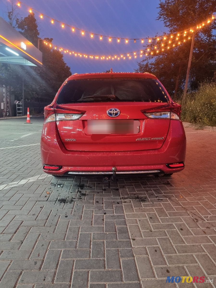 2016' Toyota Auris photo #2