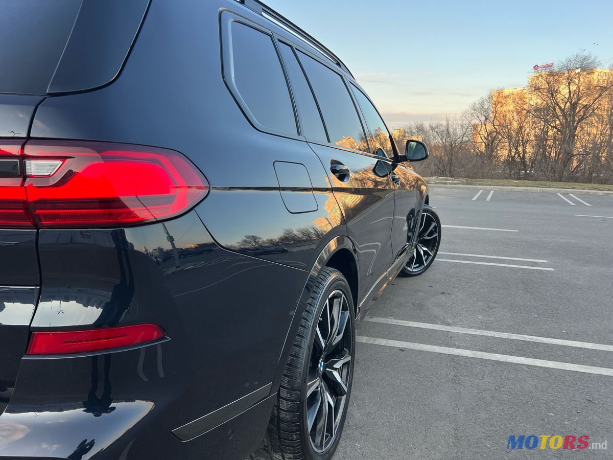 2021' BMW X7 photo #5