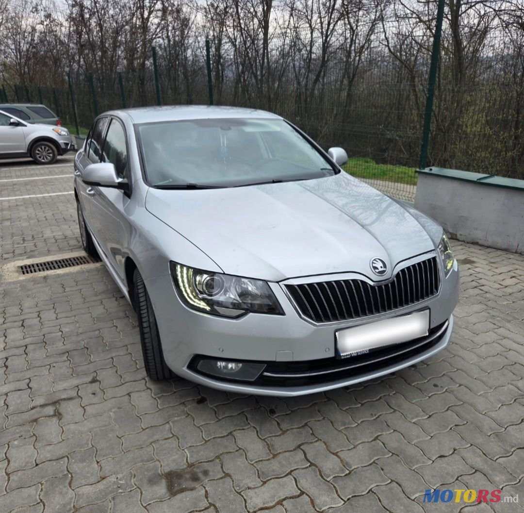 2015' Skoda Superb photo #3