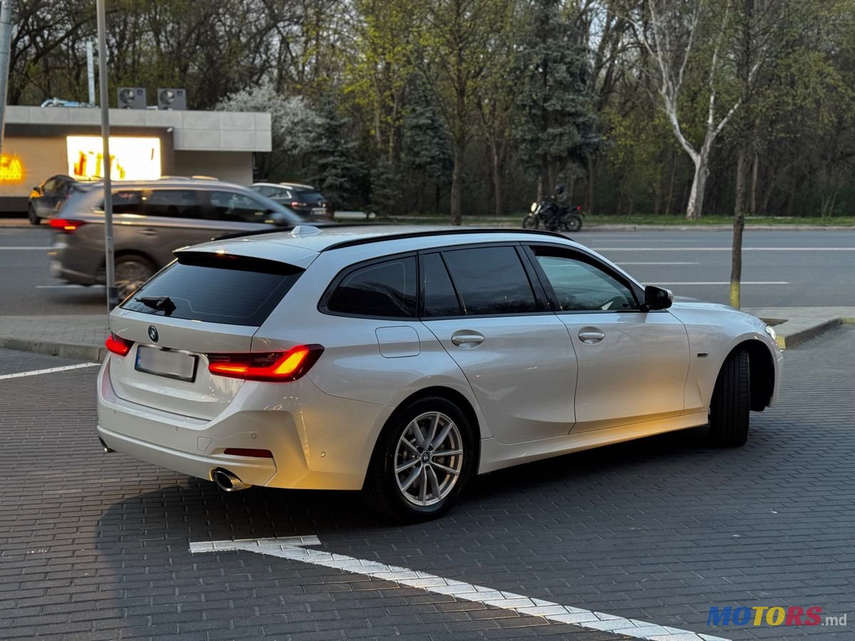 2023' BMW 3 Series photo #3