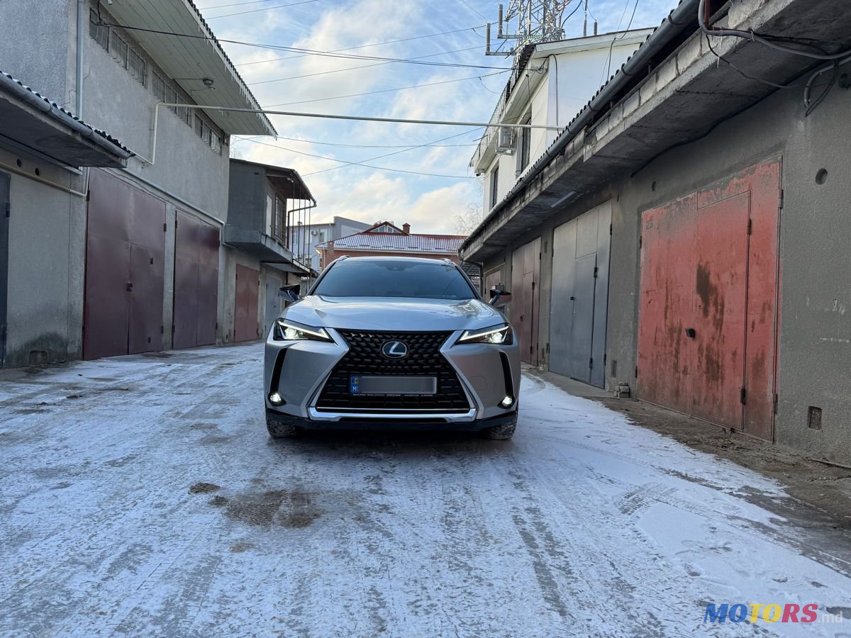 2021' Lexus UX photo #3