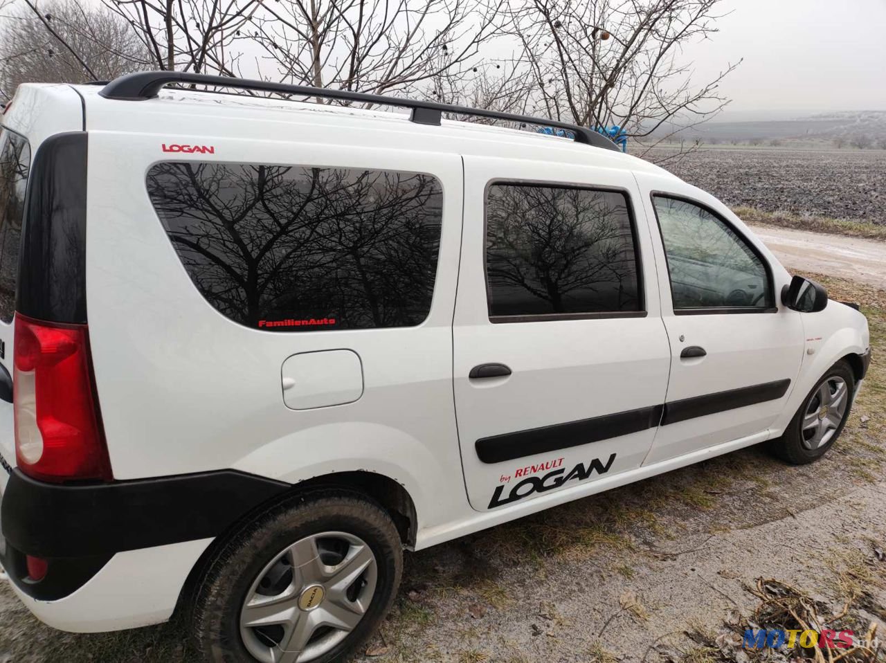 2007' Dacia Logan Mcv photo #4