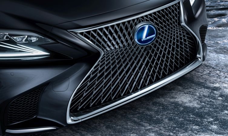 Lexus Planning At Least One All-New Crossover, Updating Lineup