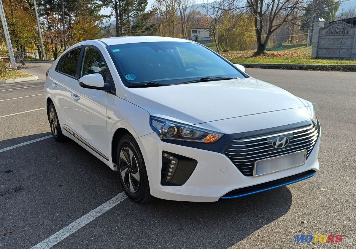 2019' Hyundai Ioniq photo #1