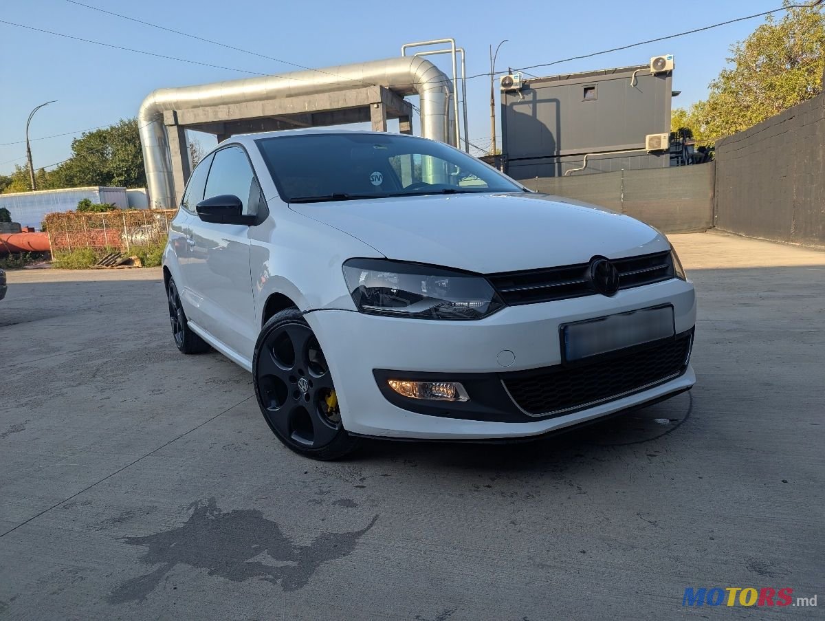 2010' Volkswagen Polo photo #5