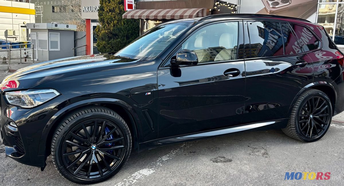 2020' BMW X5 photo #3