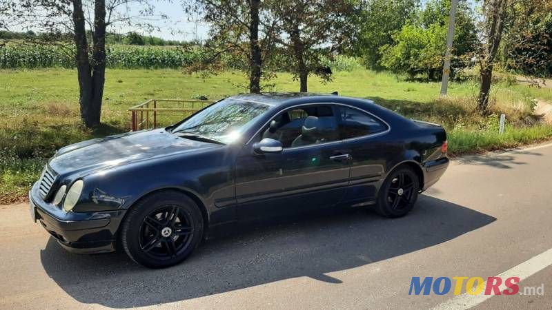 2001' Mercedes-Benz CLK photo #2