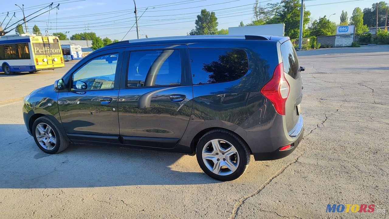 2015' Dacia Lodgy photo #4