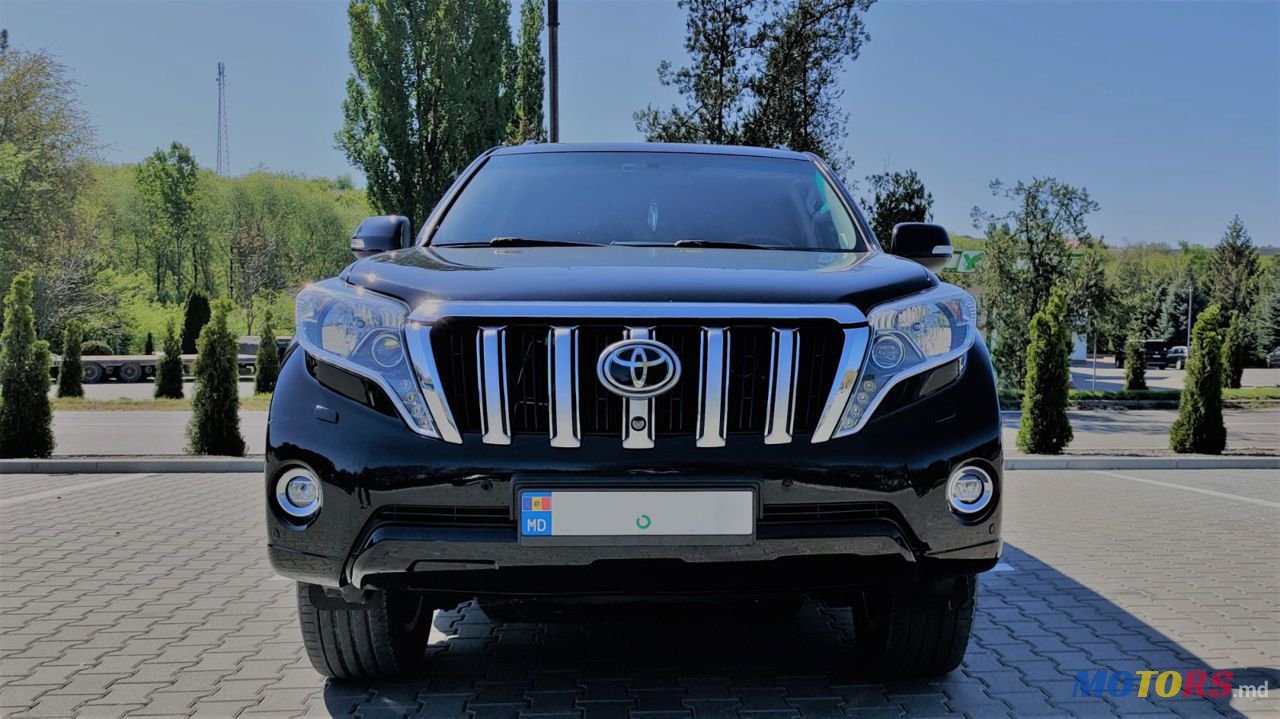 2010' Toyota Land Cruiser Prado photo #1