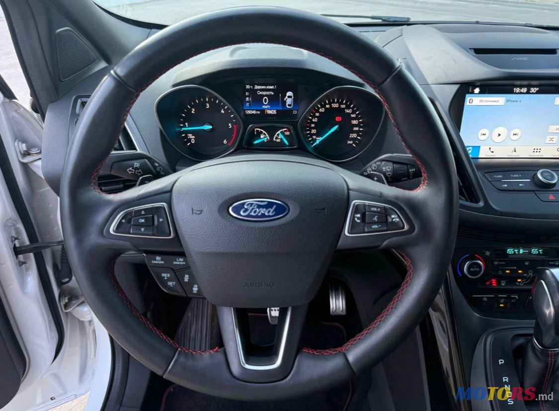 2018' Ford Kuga photo #5