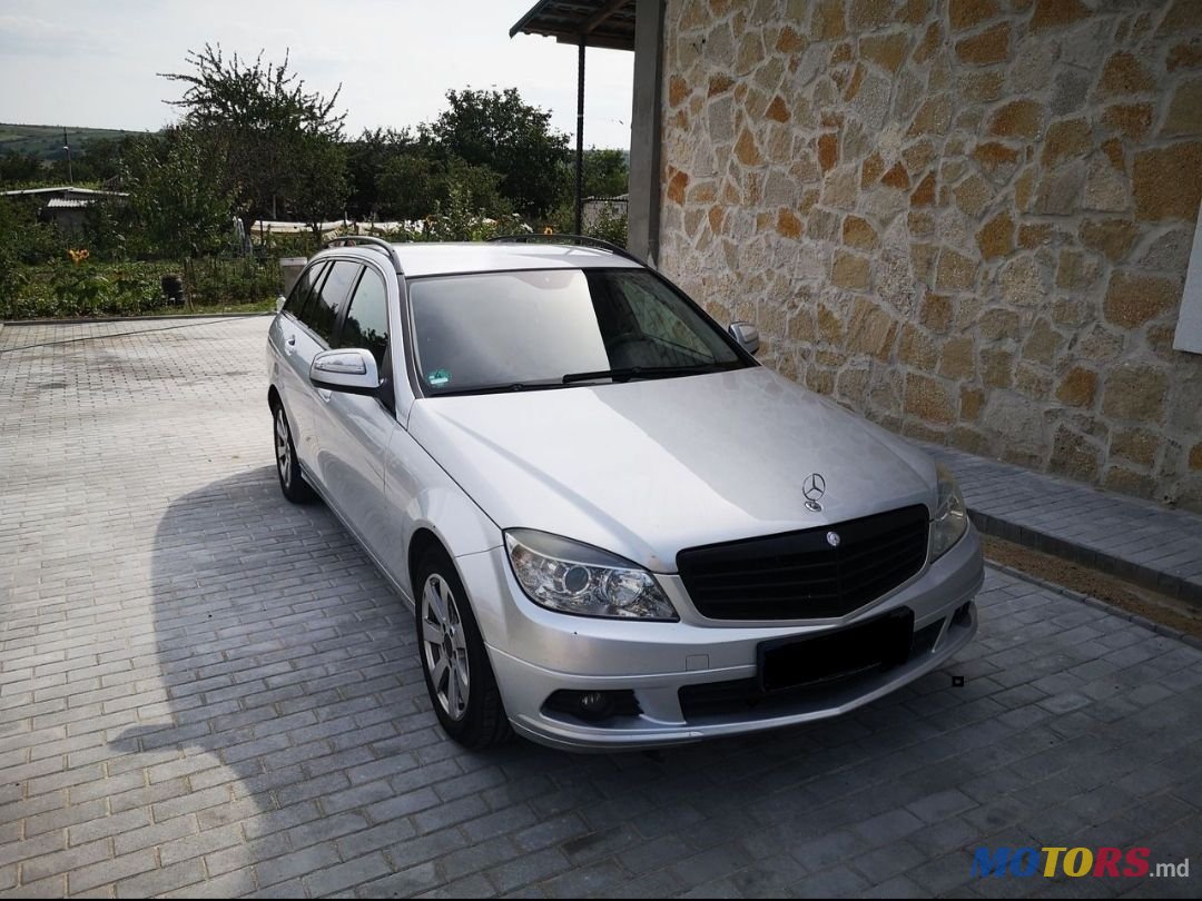 2009' Mercedes-Benz C-Class photo #4