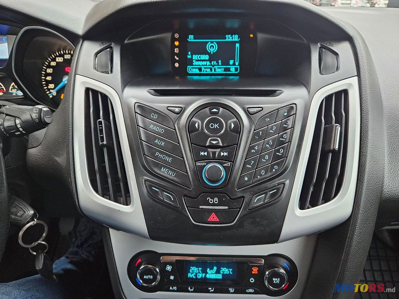 2014' Ford Focus photo #6