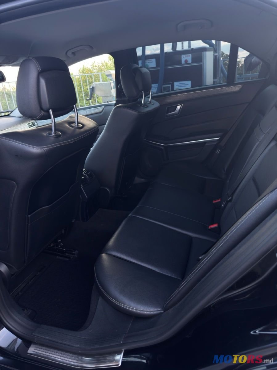 2015' Mercedes-Benz E-Class photo #3