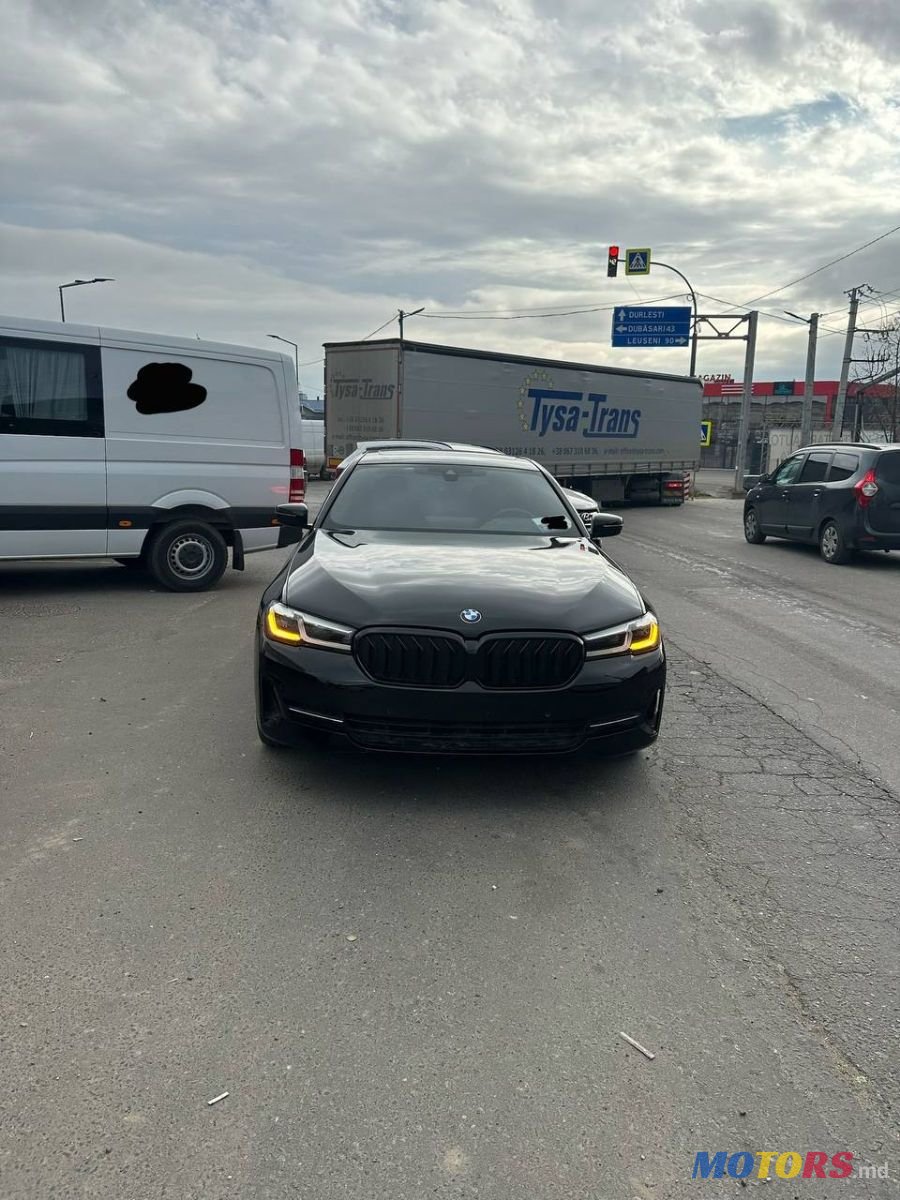 2021' BMW 5 Series photo #1
