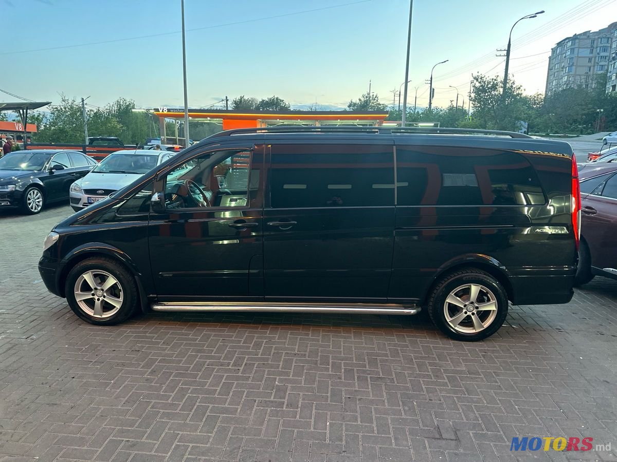 2010' Mercedes-Benz Viano photo #4