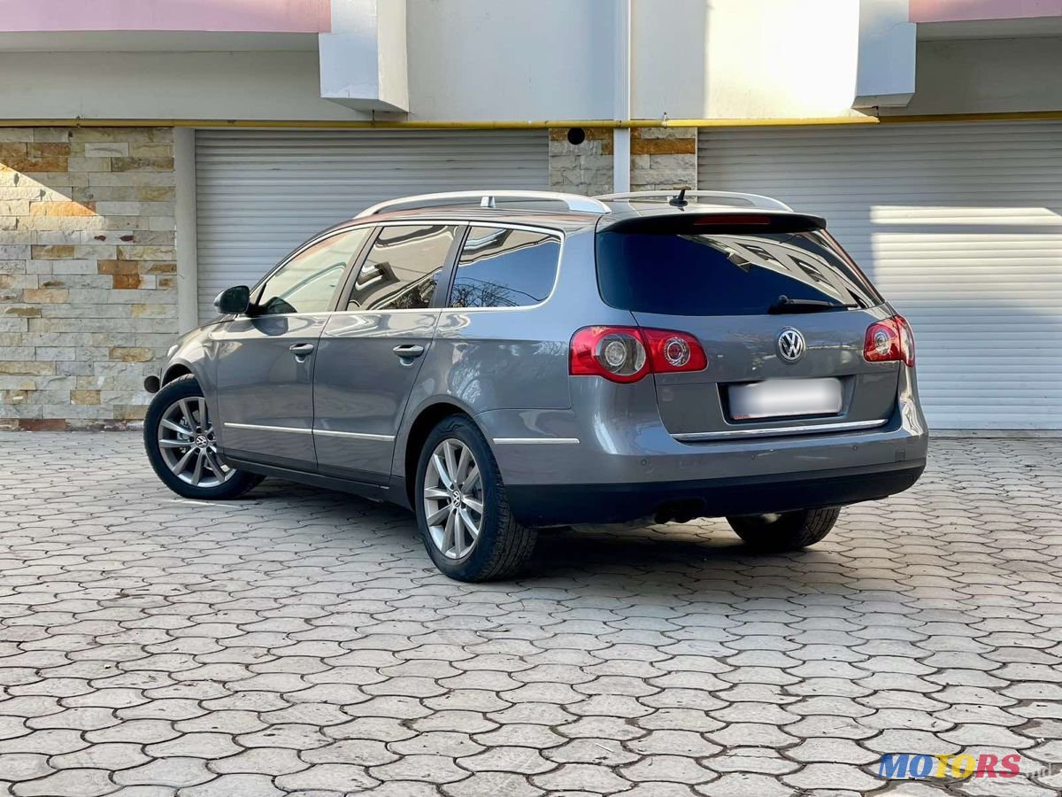 2006' Volkswagen Passat photo #6