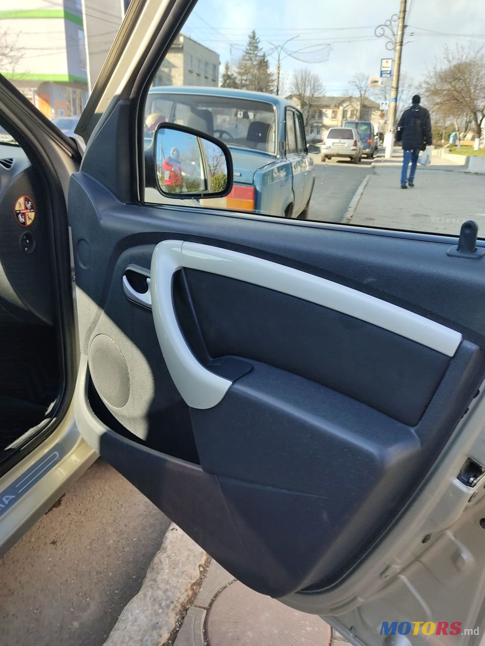 2011' Dacia Logan Mcv photo #1