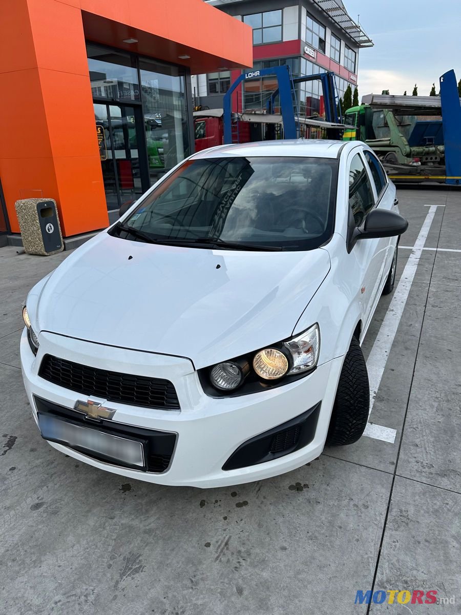 2013' Chevrolet Aveo photo #2