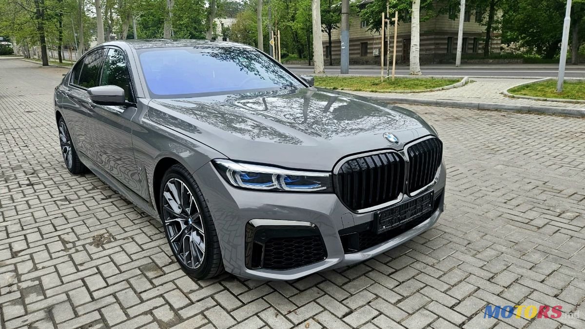 2020' BMW 7 Series photo #3