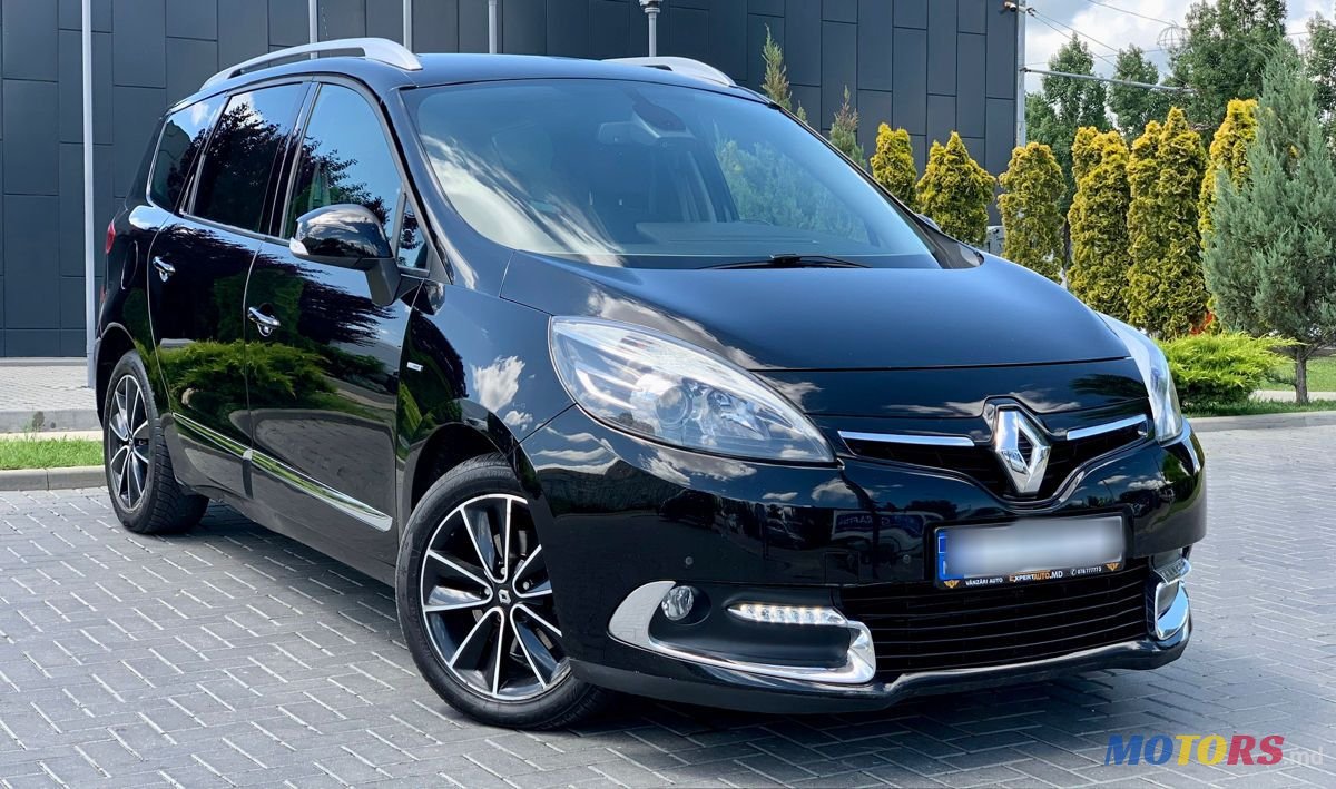2013' Renault Grand Scenic photo #2