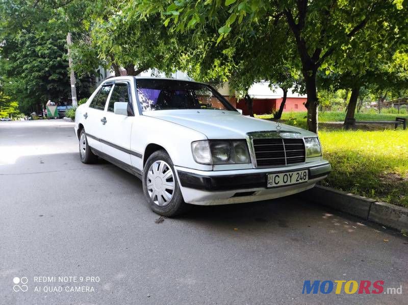 1990' Mercedes-Benz 124 photo #6