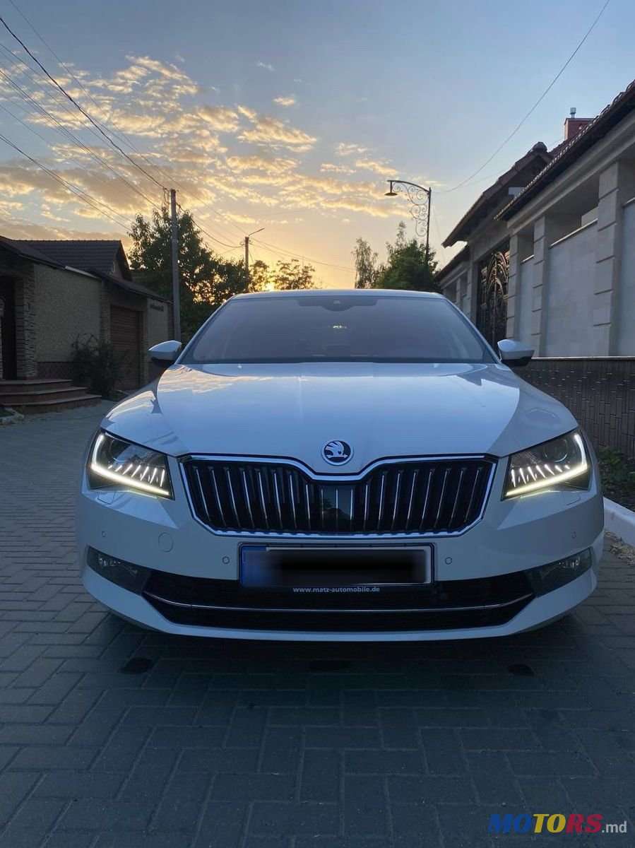 2018' Skoda Superb photo #2