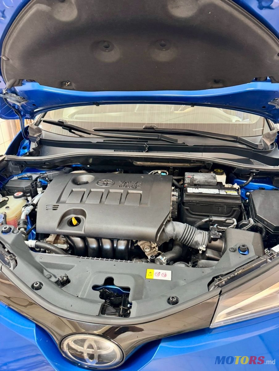 2018' Toyota C-HR photo #4