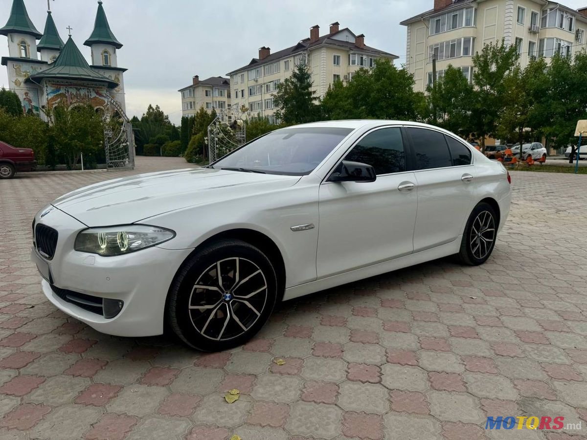 2013' BMW 5 Series photo #4