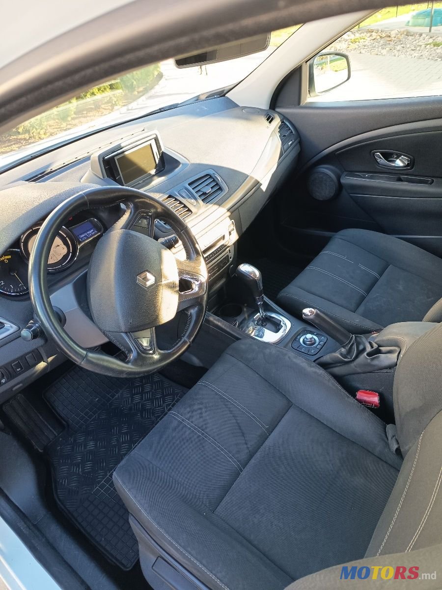 2014' Renault Megane photo #4