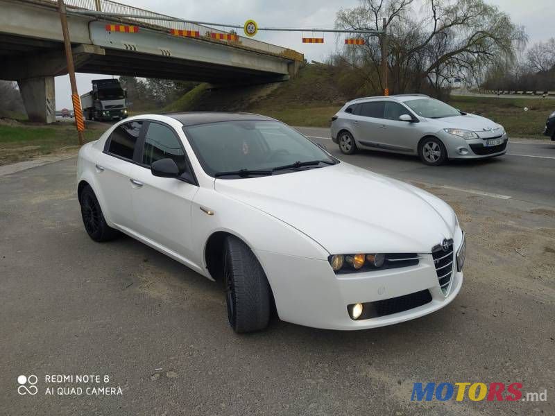 2007' Alfa Romeo 159 photo #2