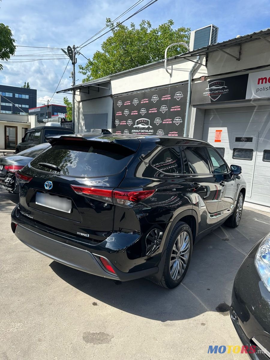 2021' Toyota Highlander photo #6