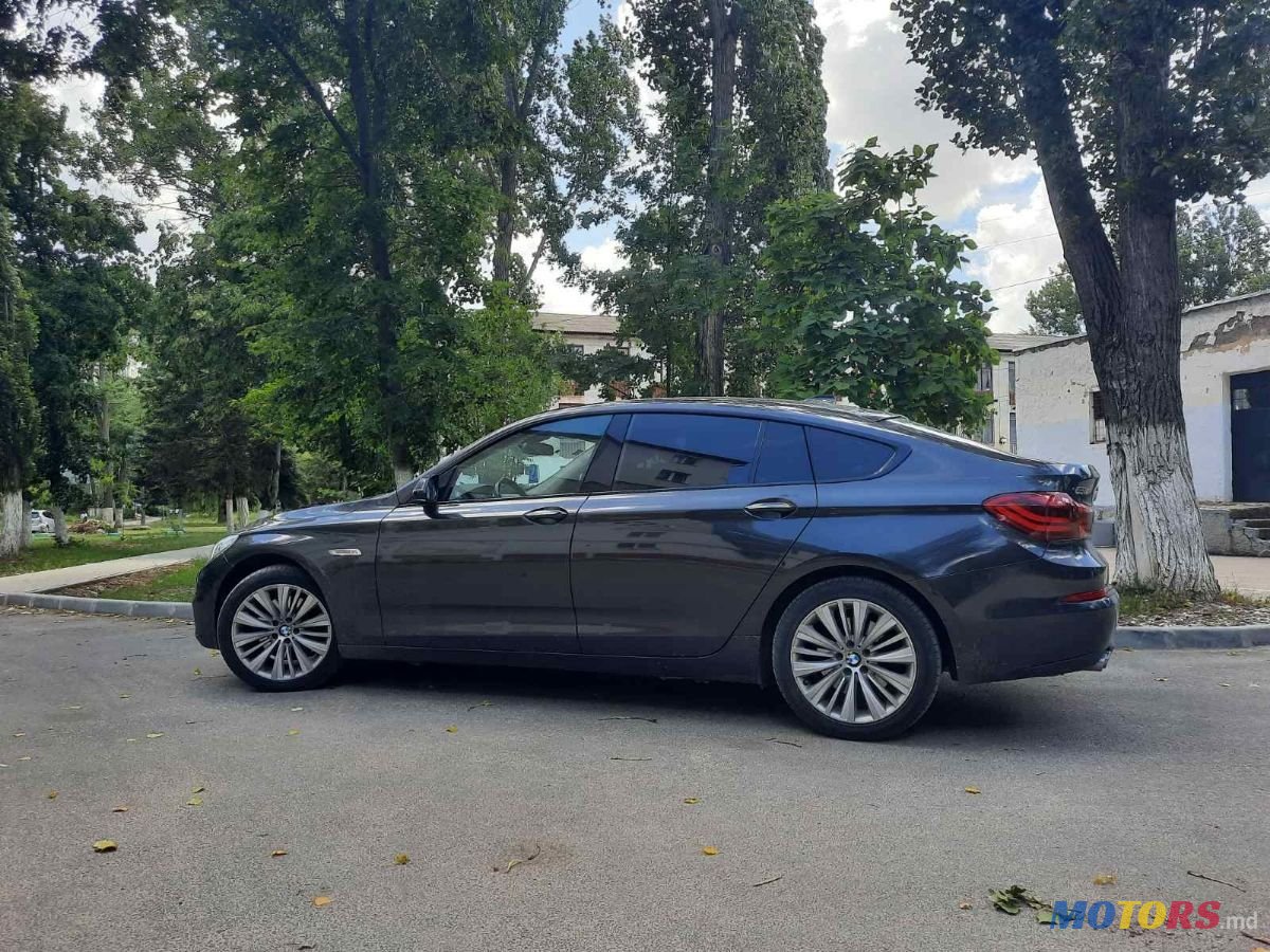 2015' BMW 5 Series GT photo #2