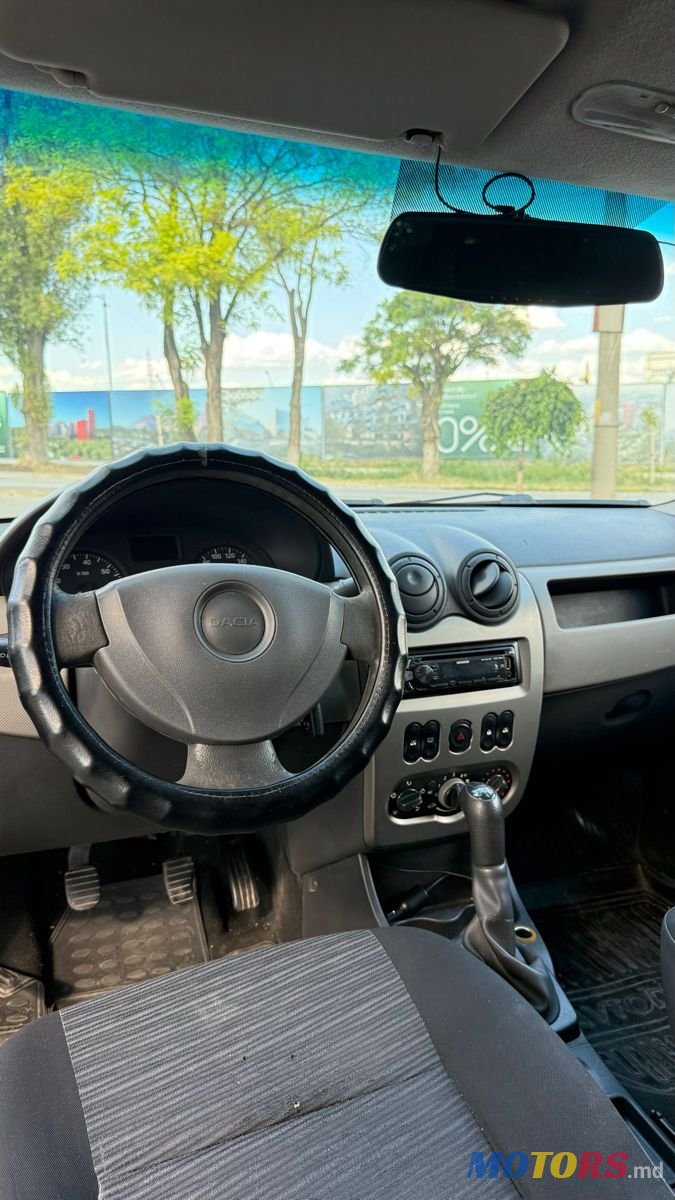 2010' Dacia Logan photo #6