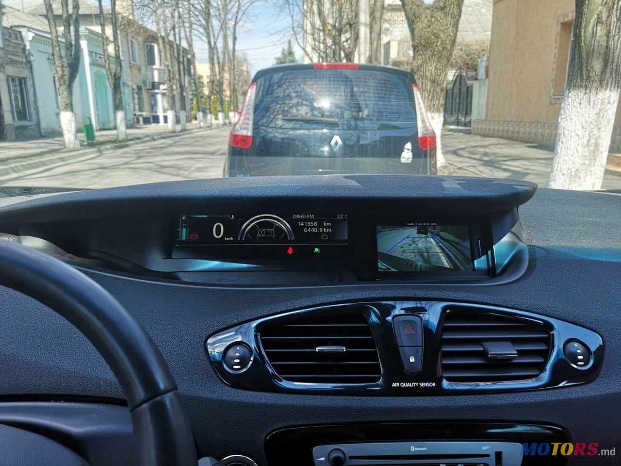 2012' Renault Scenic photo #2