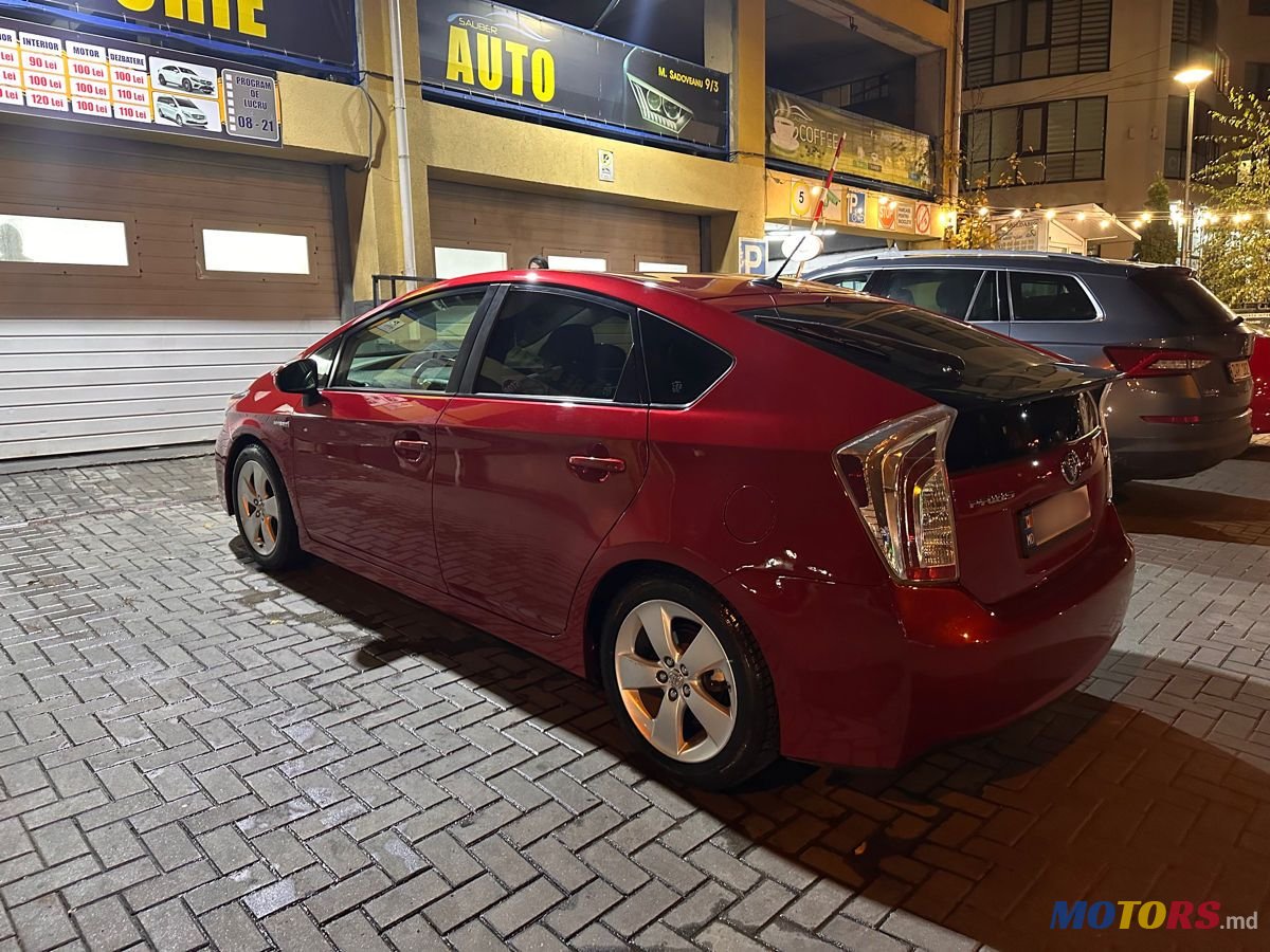 2014' Toyota Prius photo #5